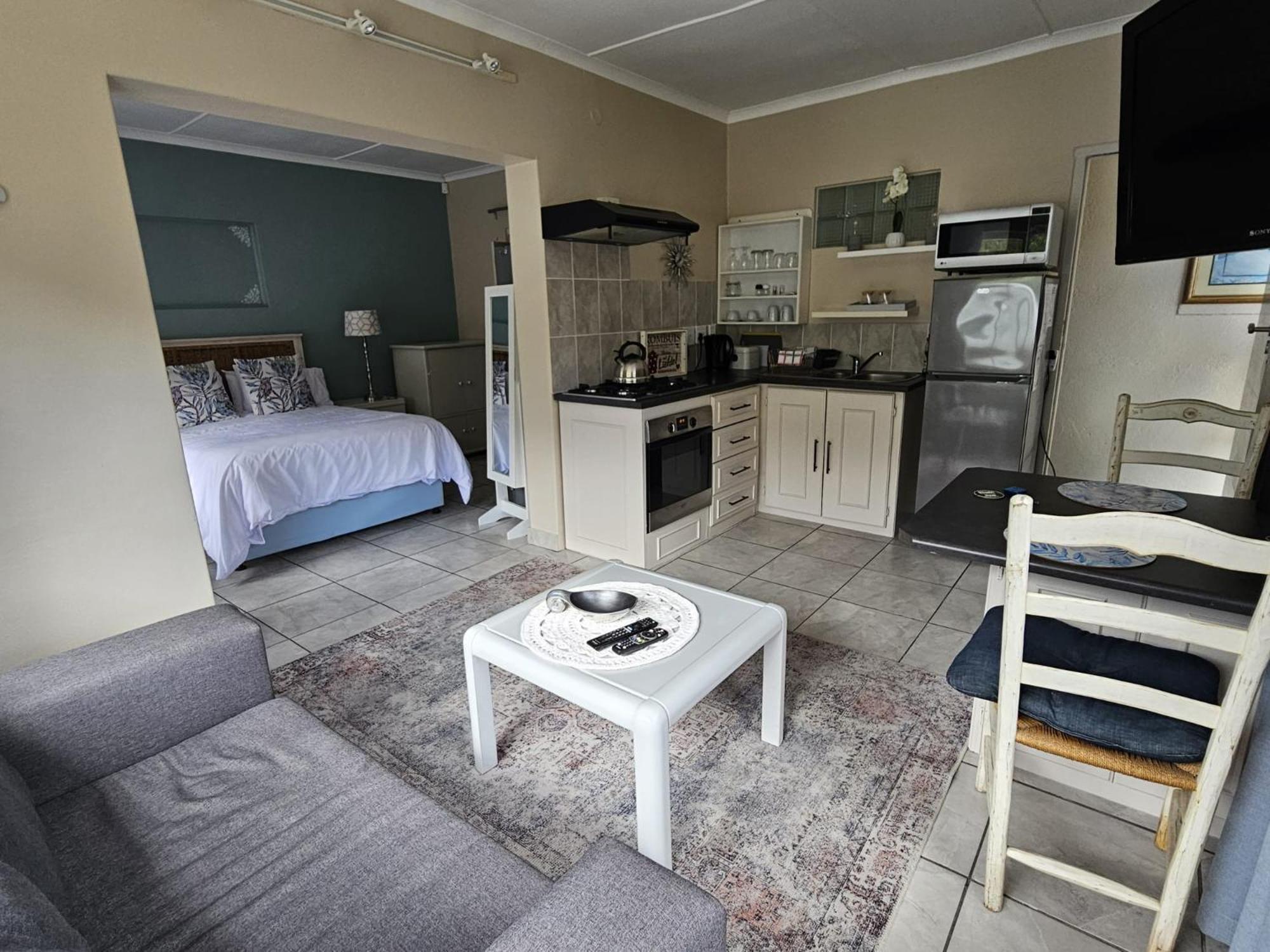 Senelle Accomodation Apartment Hermanus Exterior photo