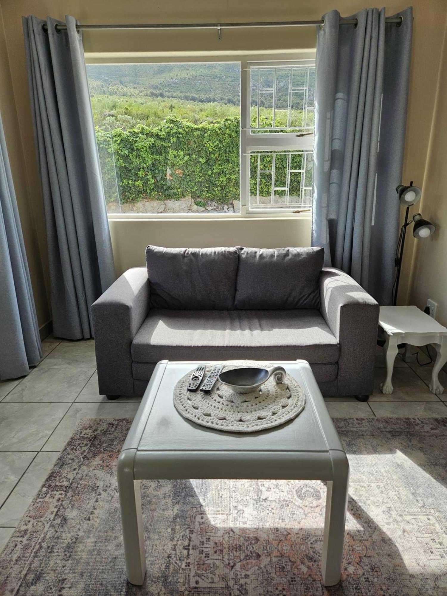 Senelle Accomodation Apartment Hermanus Exterior photo